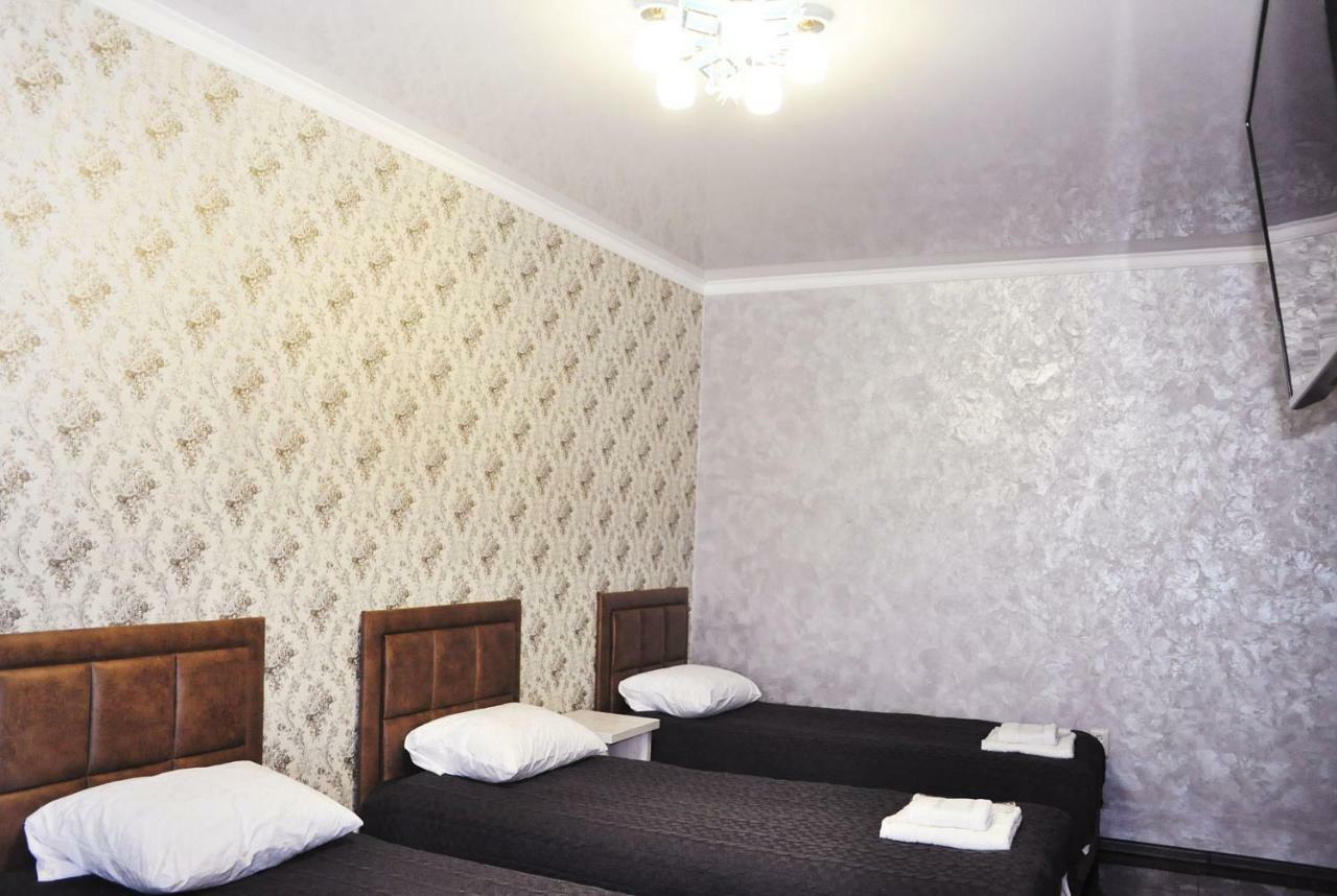 Імперія Otaci Bagian luar foto