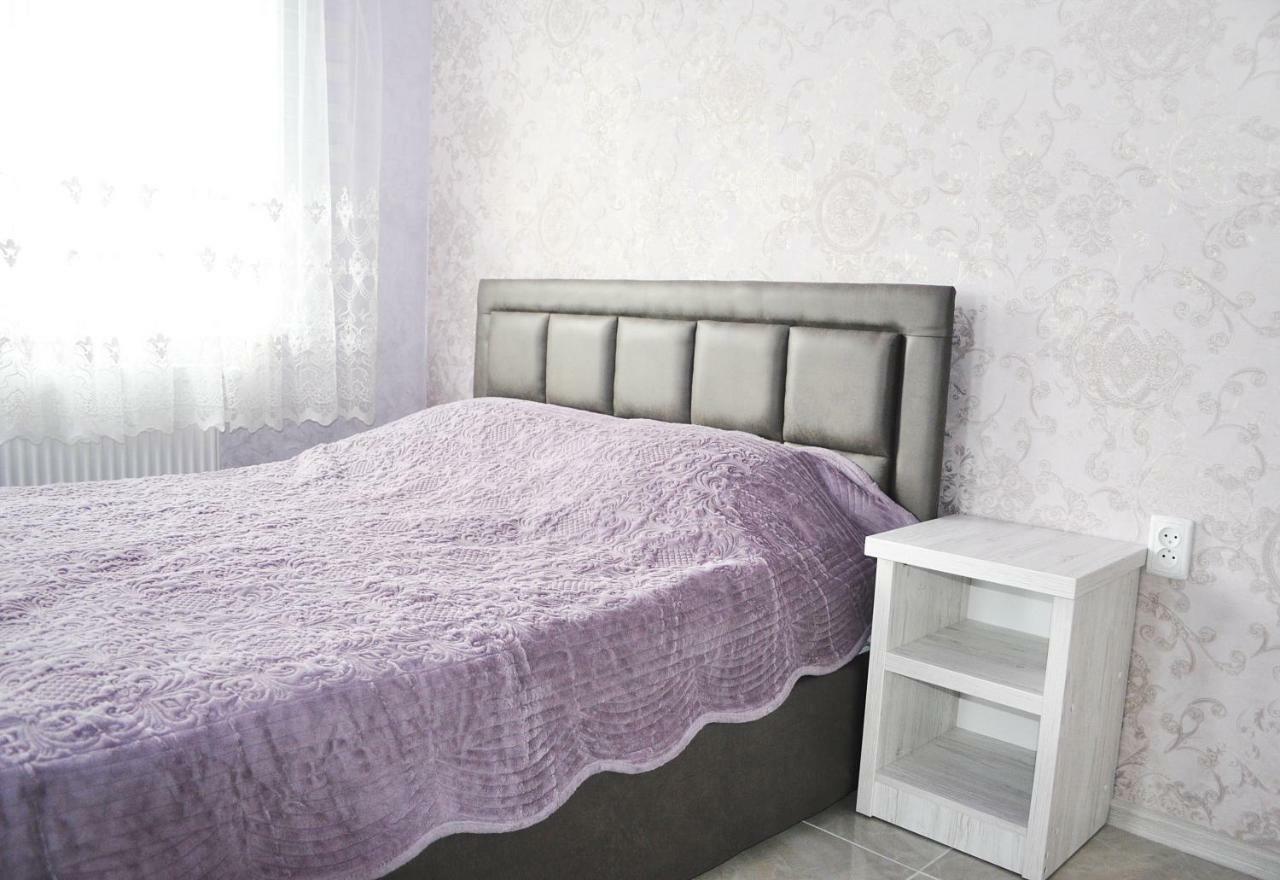 Імперія Otaci Bagian luar foto