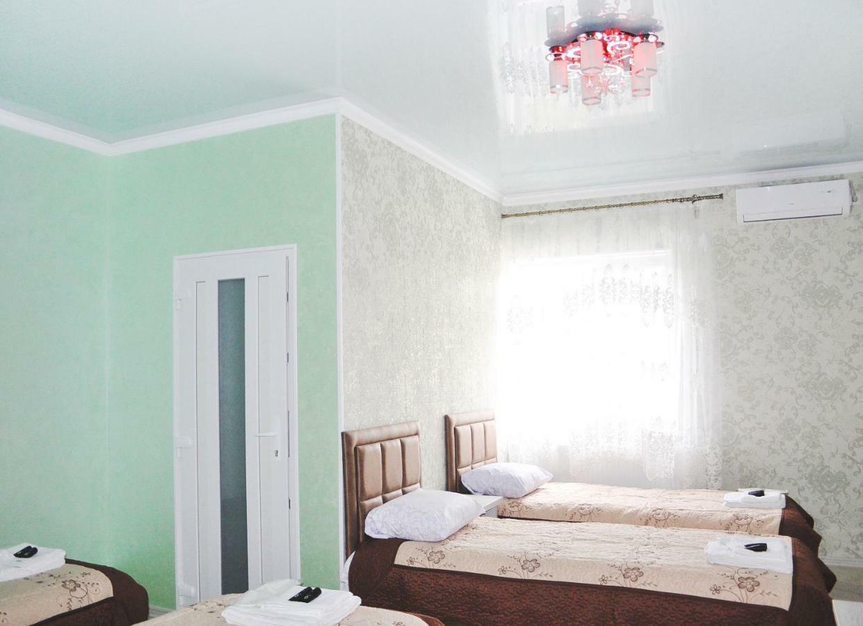 Імперія Otaci Bagian luar foto
