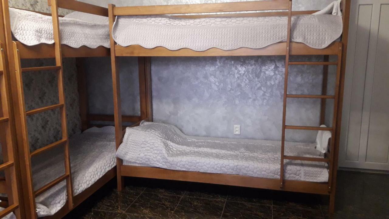 Імперія Otaci Bagian luar foto